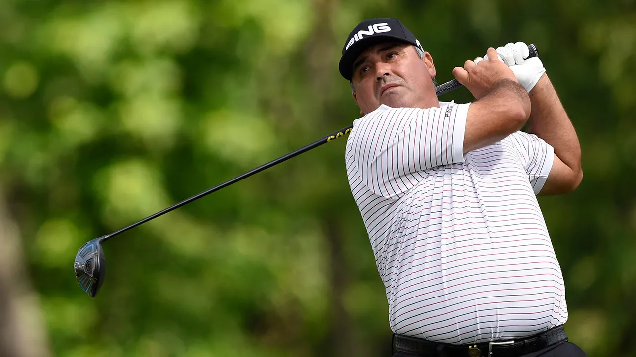 Masters champ Angel Cabrera wins 1st golf event since prison release