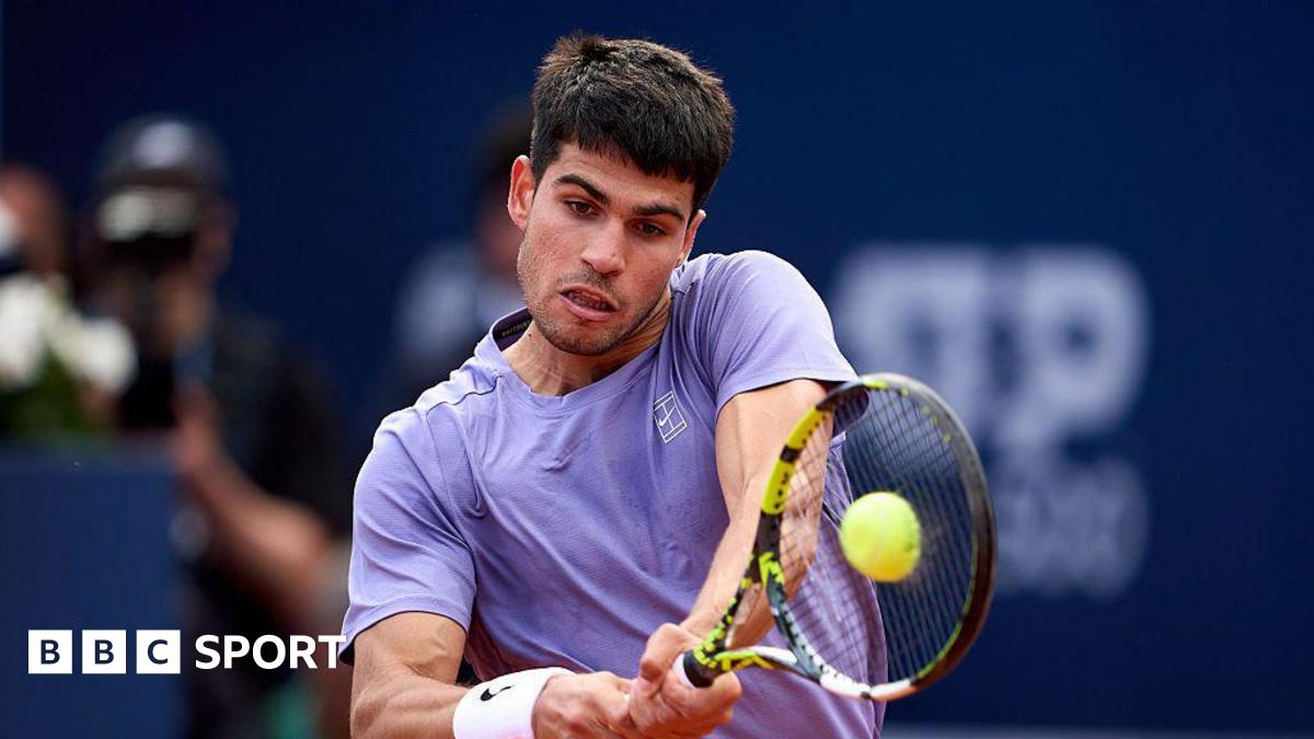 Barcelona Open: Carlos Alcaraz beats Laslo Djere in straight sets to reach quarter-finals
