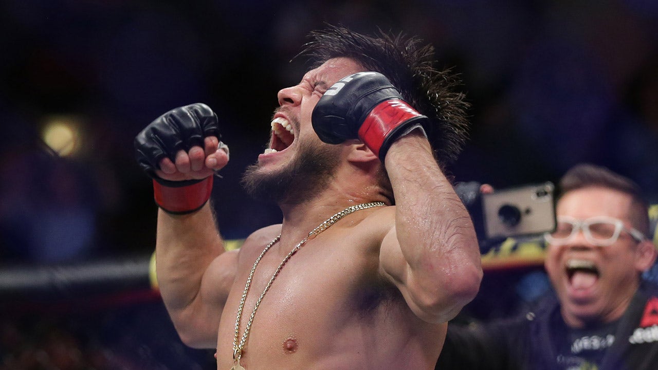UFC fighter stops hit-and-run suspect who crashed into neighbor’s house