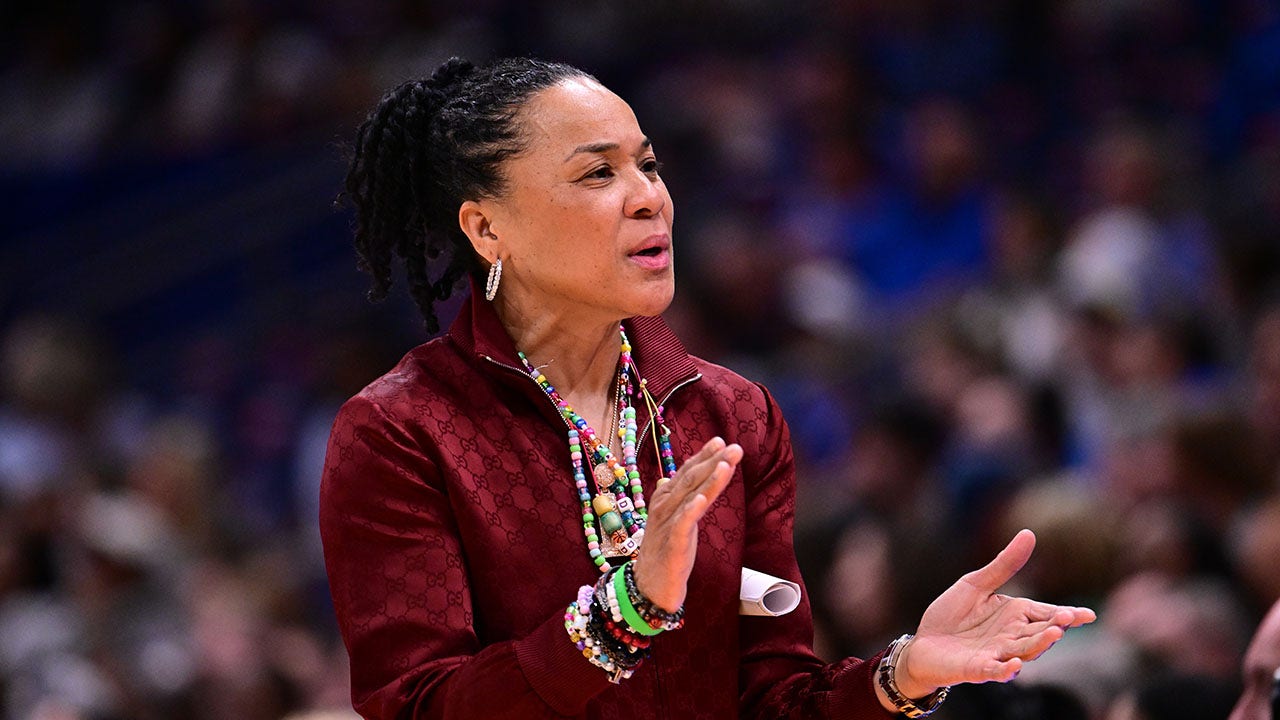Dawn Staley addresses media coverage of her comments on Paige Bueckers