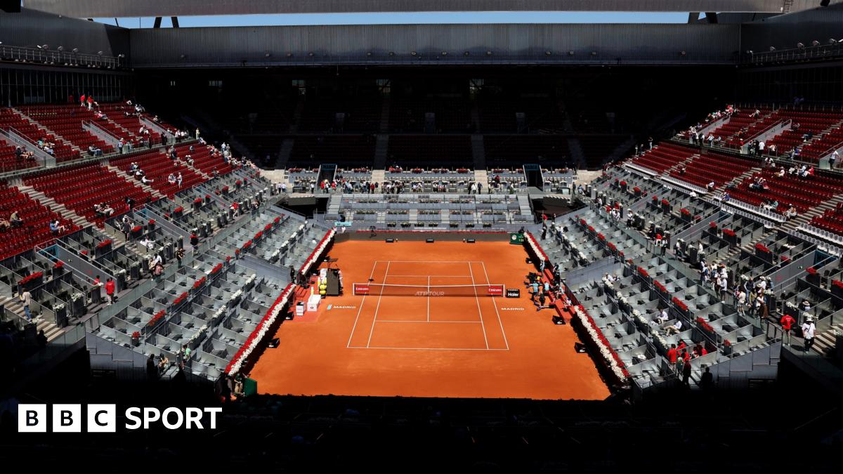 Madrid Open: Spanish power outage stops play as Jacob Fearnley forced off court