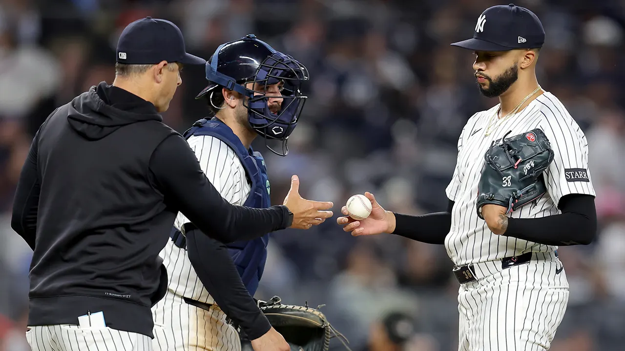 MLB news: Devin Williams will be ‘fine,’ former teammate Christian Yelich says