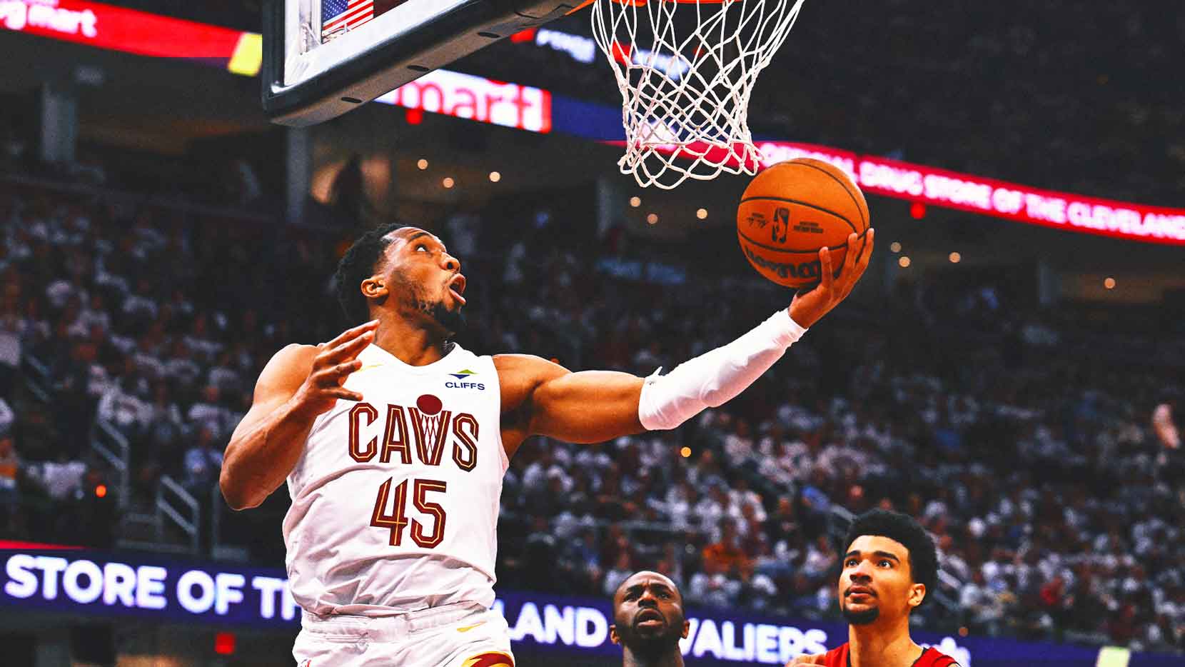 Donovan Mitchell ties Michael Jordan’s playoff record in Cavs’ Game 1 win over Heat