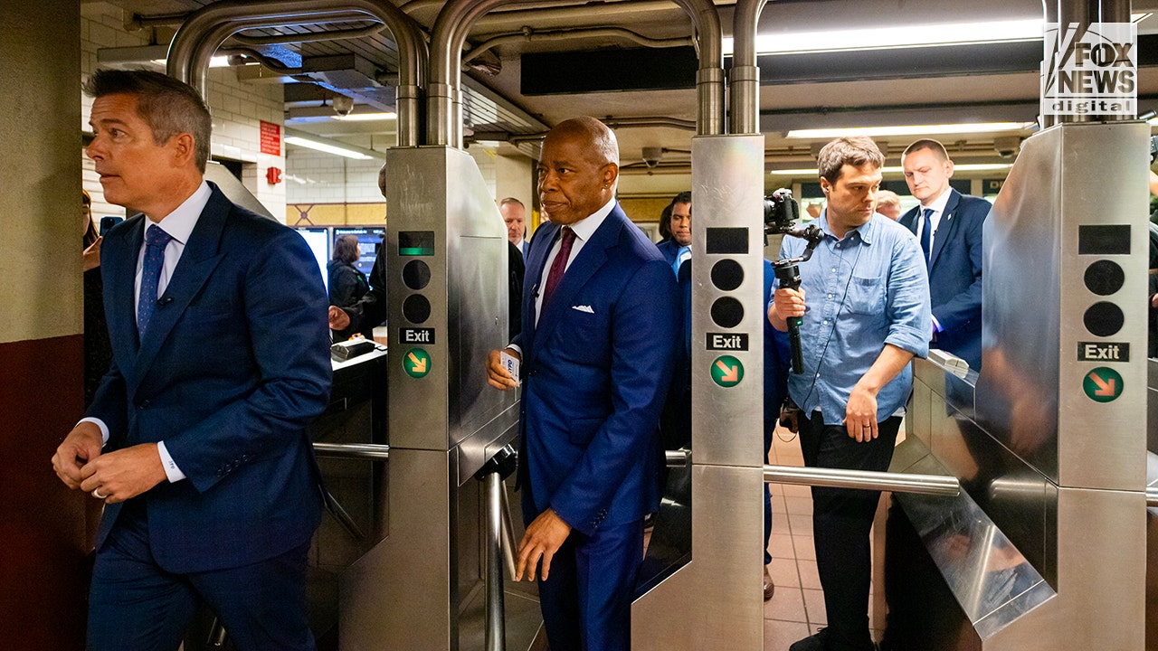 Adams, Duffy tour NYC subway, vow federal help to fight rising transit crime