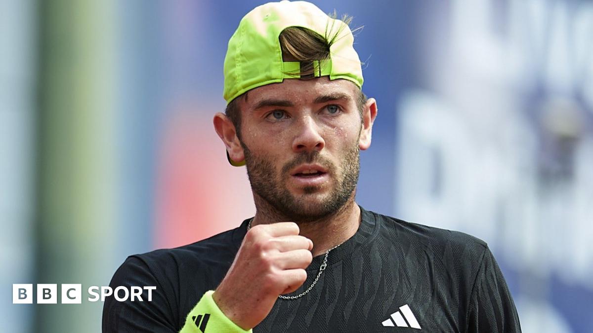 Barcelona Open: Jacob Fearnley claims first Tour-level match win on clay with victory over Roberto Carballes Baena