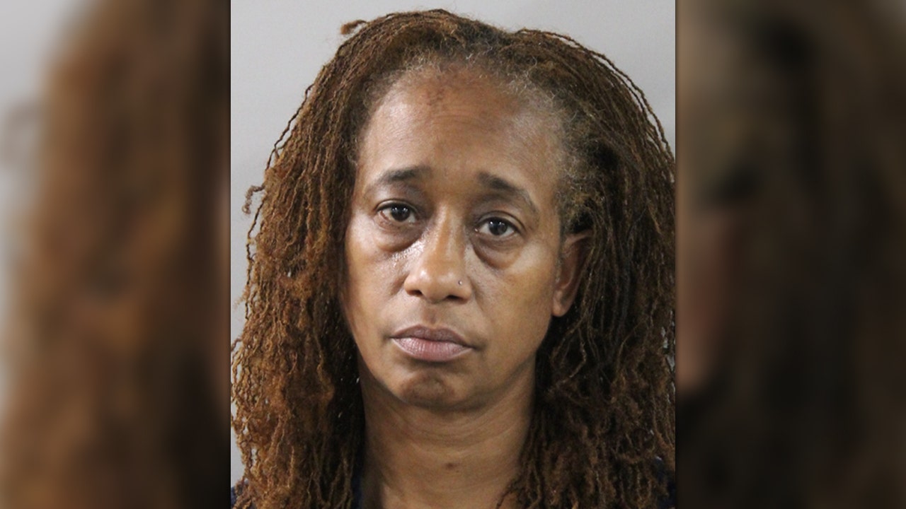 Florida assistant principal allegedly made teen rub her feet ‘like he loved her’