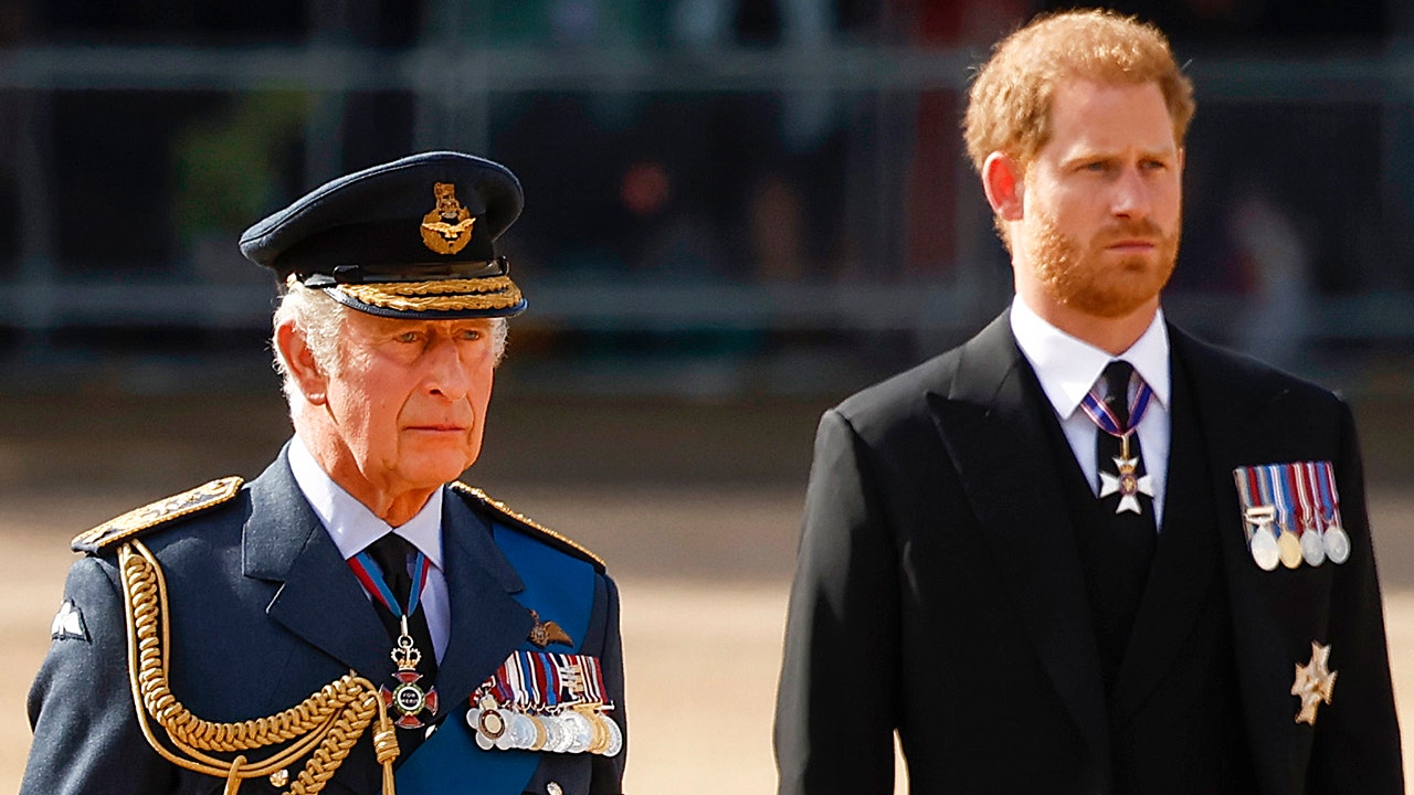 King Charles purposely avoiding Prince Harry as he battles cancer: experts