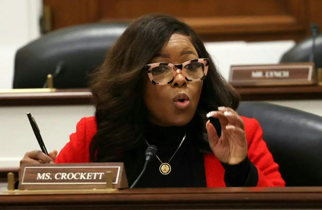 Jasmine Crockett slammed for comparing Trump to MS-13 member: ‘complete lunatic’