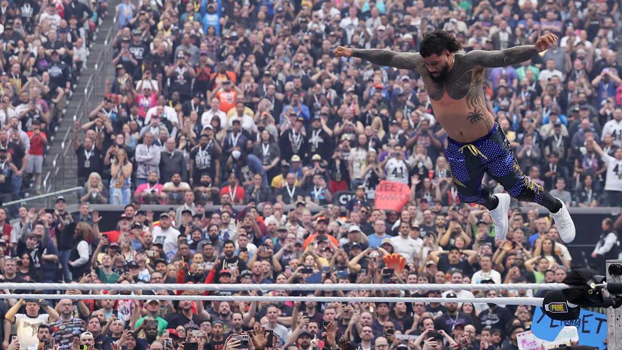 Jey Uso wins world heavyweight championship at WrestleMania 41