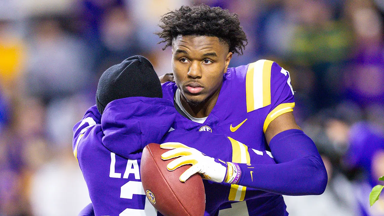 Kyren Lacy dies: Ex-LSU wide receiver found dead at 24