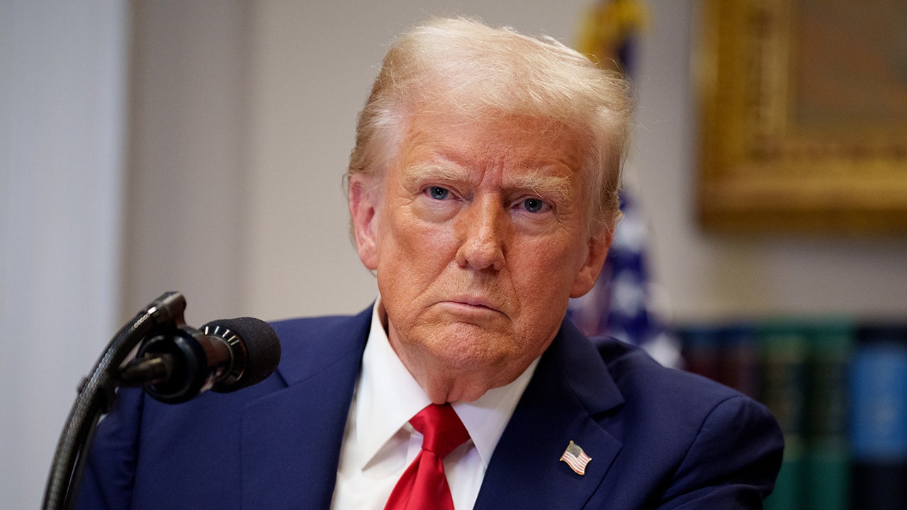 Pennsylvania man charged with threatening Trump
