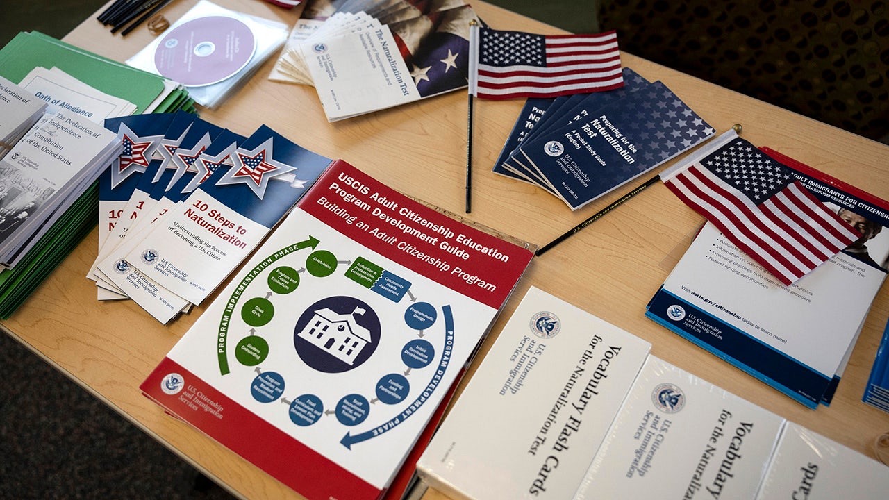 US immigration will only recognize 2 genders going forward