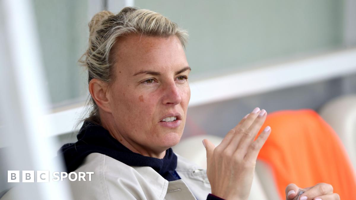 Women’s Nations League: NI boss Tanya Oxtoby says there is ‘no doubting’ the talent of teenage goalkeeper Abbie Smith