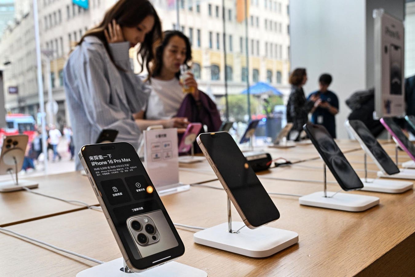 Why Your New iPhone Could Be Cheaper