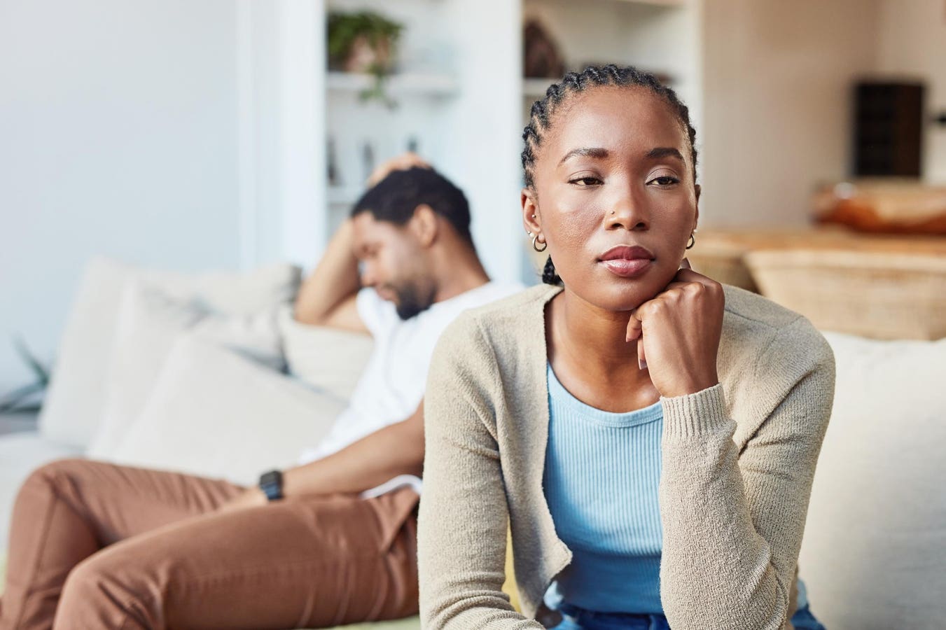 2 Types Of Silence That Deeply Damage Relationships, By A Psychologist