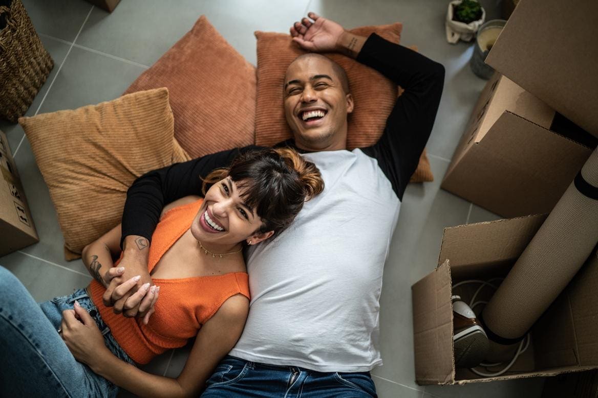 3 Ways ‘Low-Drama’ Couples Keep Passion Alive For Decades, By A Psychologist