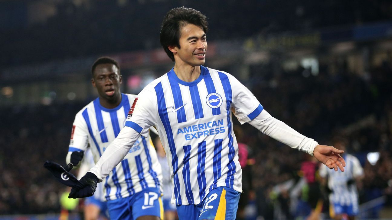 Transfer rumors, news: Bayern eye Brighton winger Mitoma