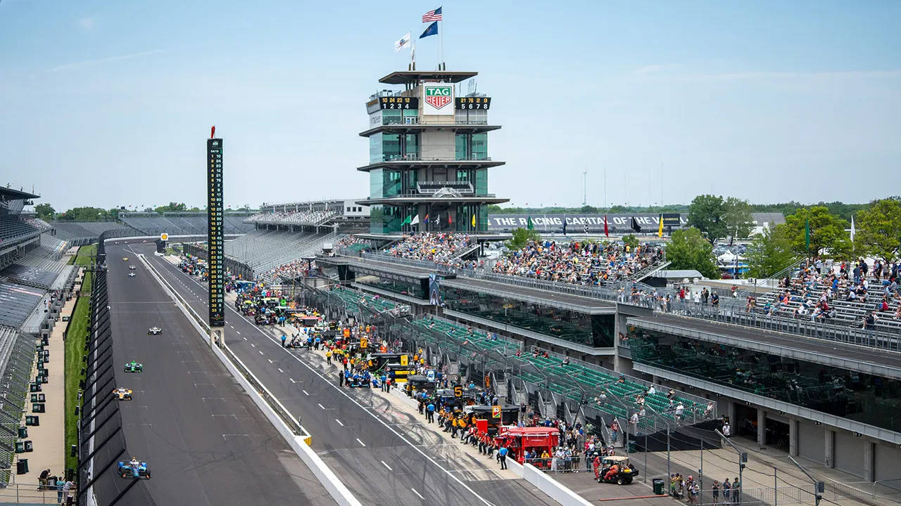 Apache helicopters to fly over Indy 500 pace lap in Army birthday tribute