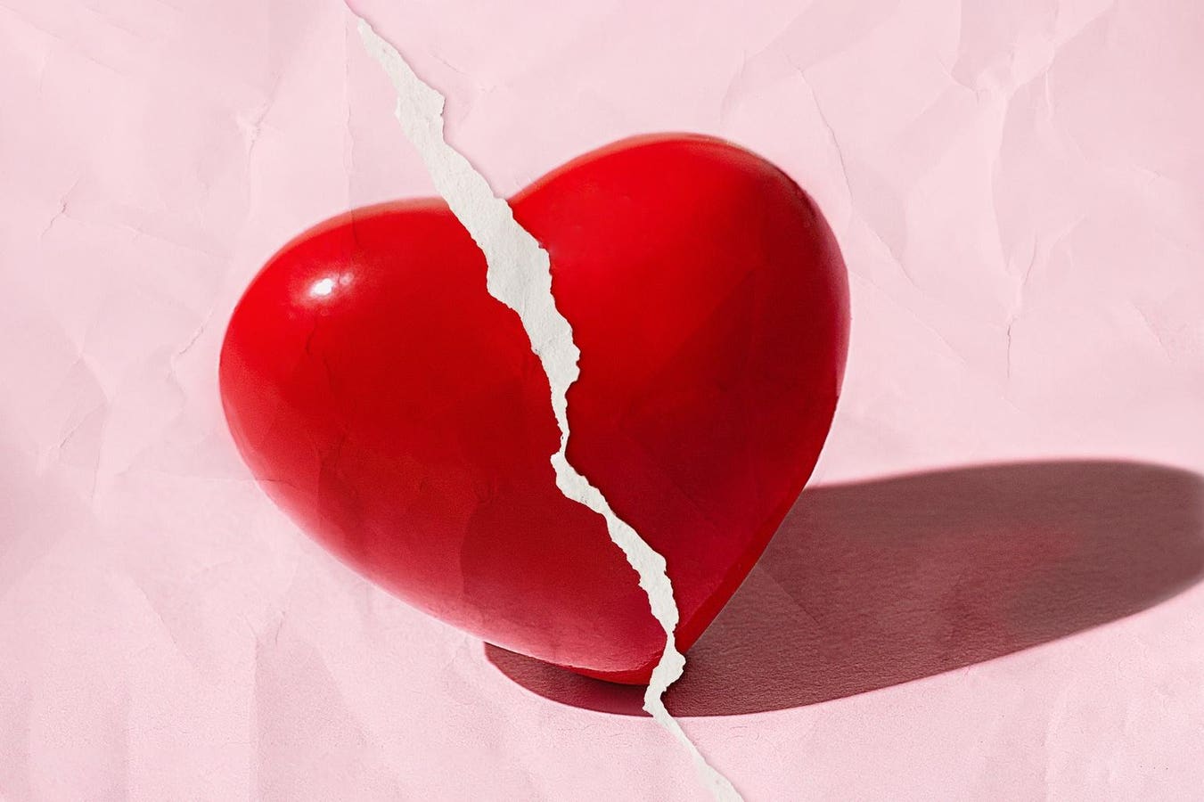 The 5 Biggest Threats To Modern Relationships — By A Psychologist