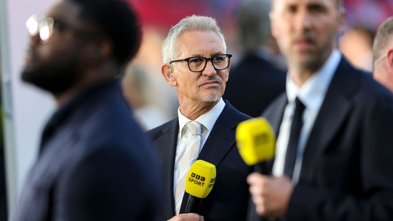 Gary Lineker bids emotional farewell to Match of the Day