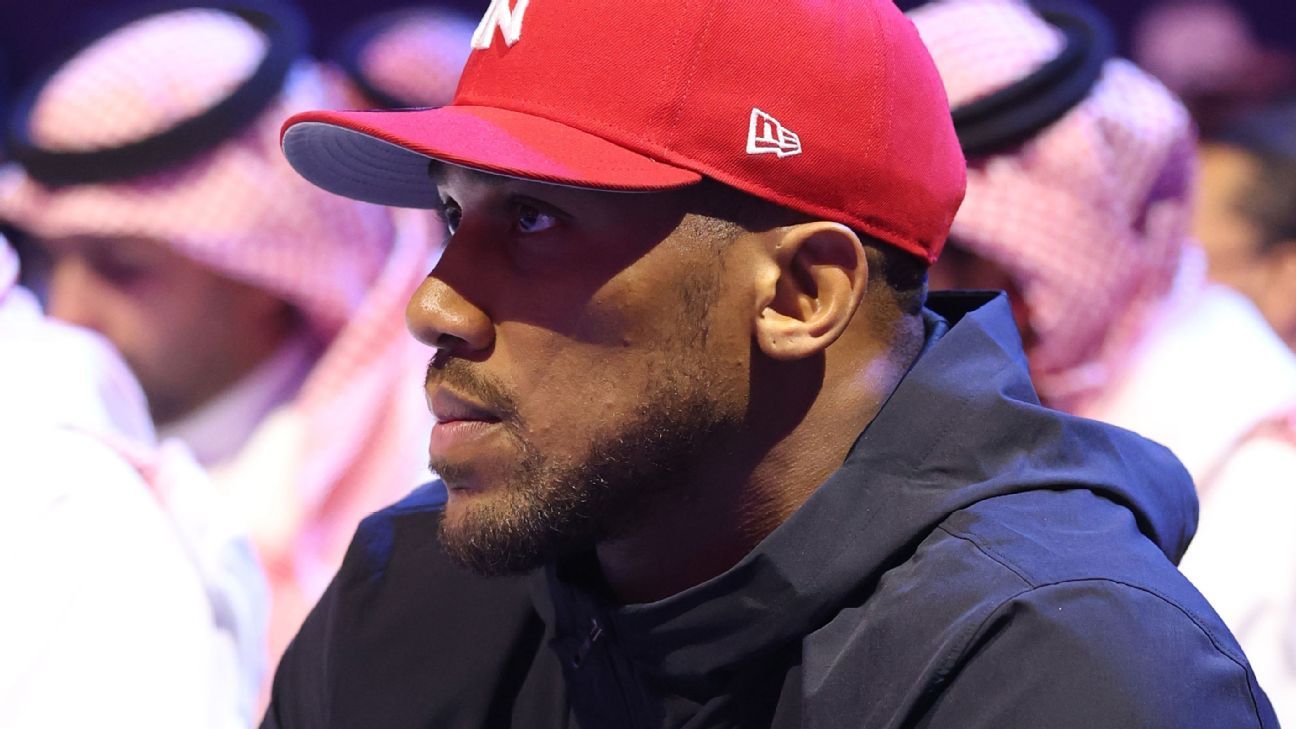 Joshua’s camp planning one 2025 fight, awaits Fury decision