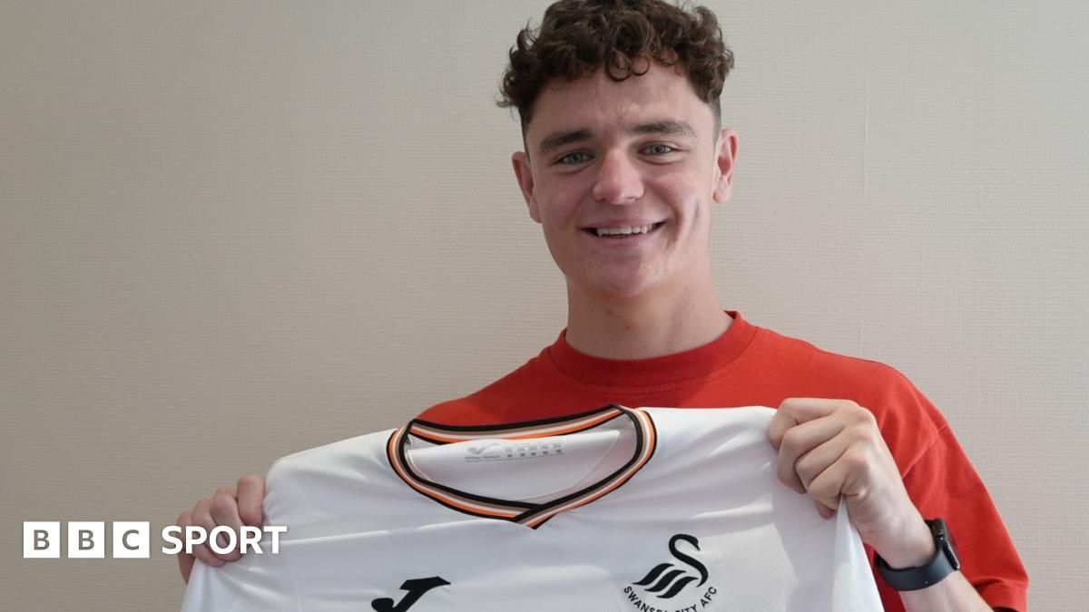 Bobby Wales: Swansea City sign teenage Kilmarnock striker after agreeing a compensation package