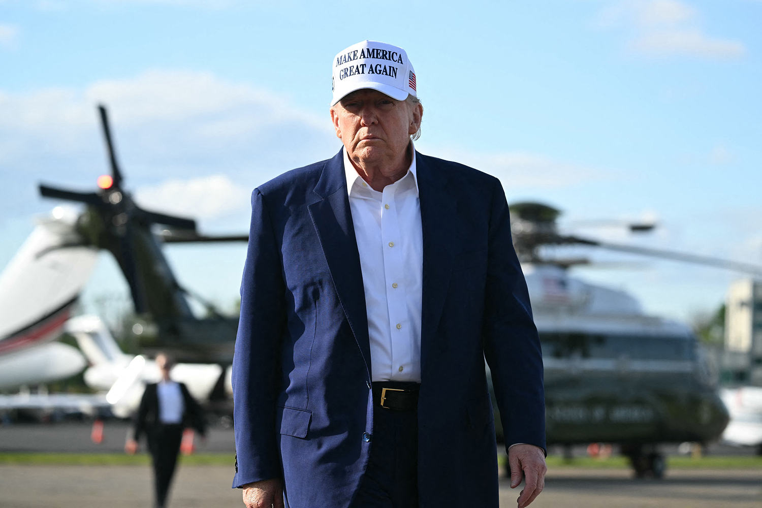 Trump delays 50% tariffs on E.U. to July 9
