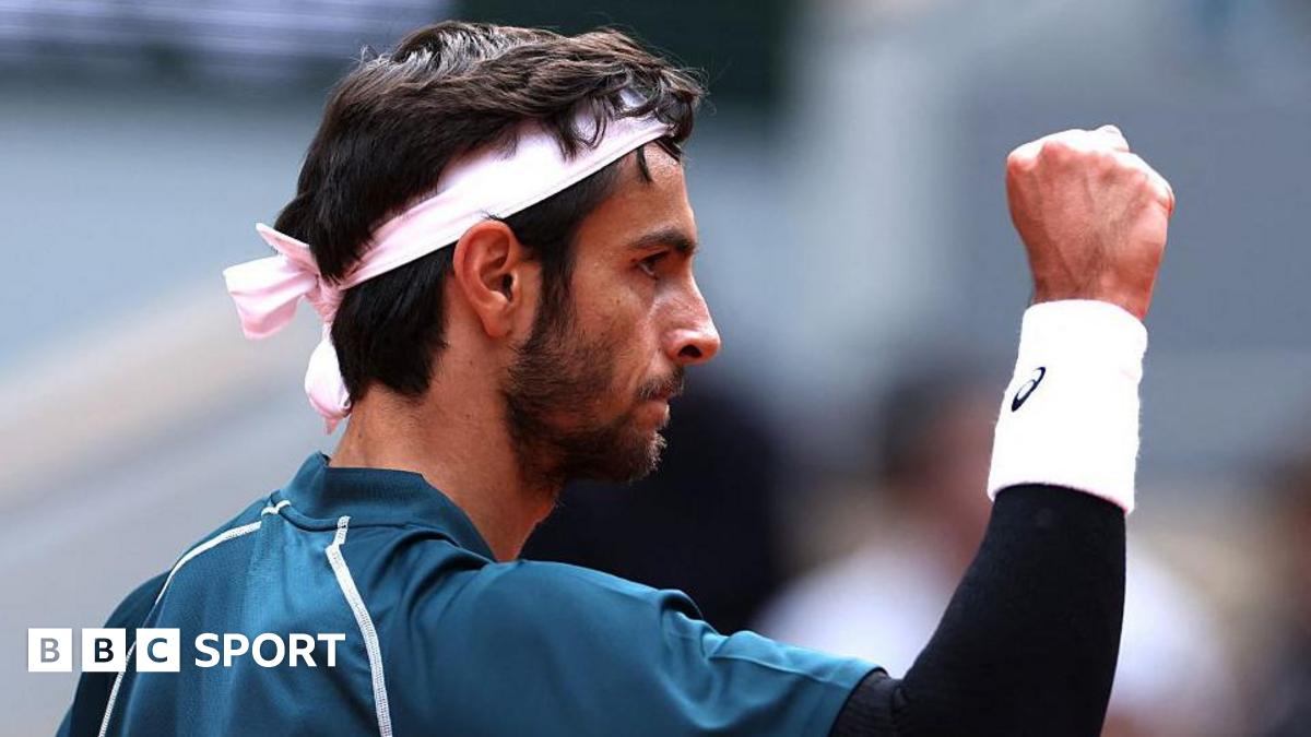 French Open 2025: Italian Lorenzo Musetti cruises into second round