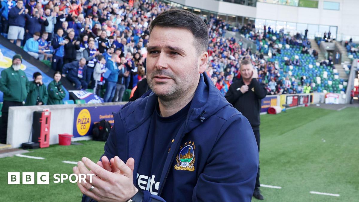 David Healy: Linfield boss dismisses rumours linking him to vacant Dundee job