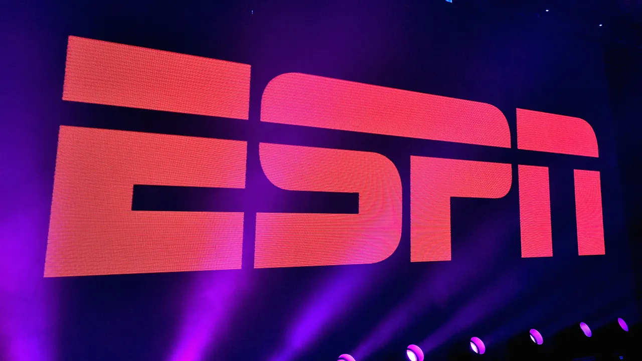 Final episode of Around the Horn airs Friday as panelists debate cancellation