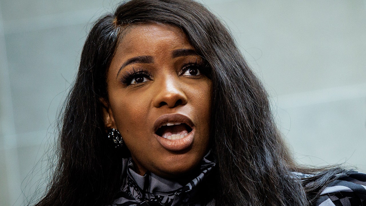 Rep. Jasmine Crockett shares bizarre song clip dubbing her ‘leader of the future’