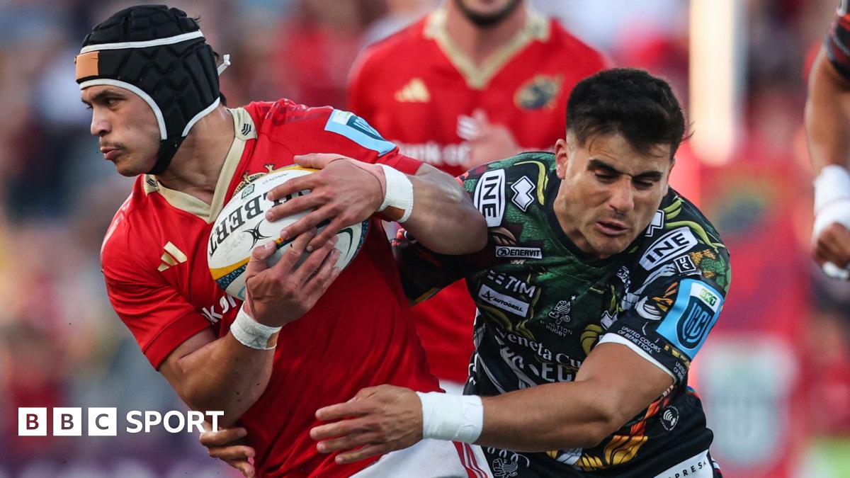 United Rugby Championship: Munster beat Benetton to secure quarter-final spot