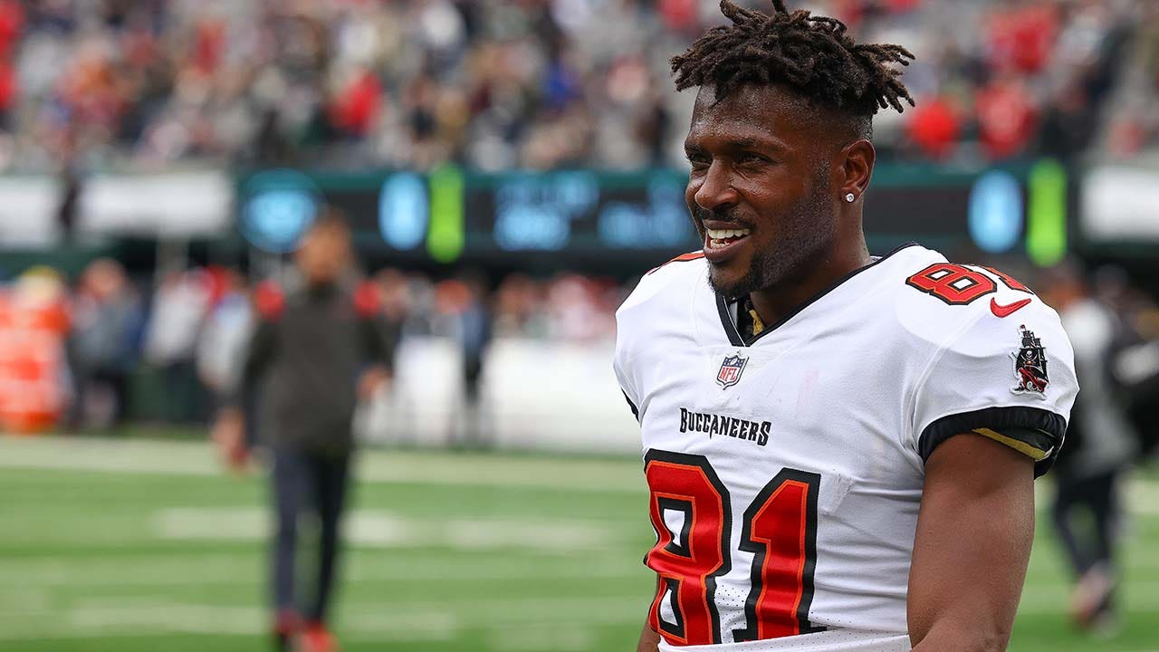 Antonio Brown incident: Ex-NFL star in handcuffs after boxing event
