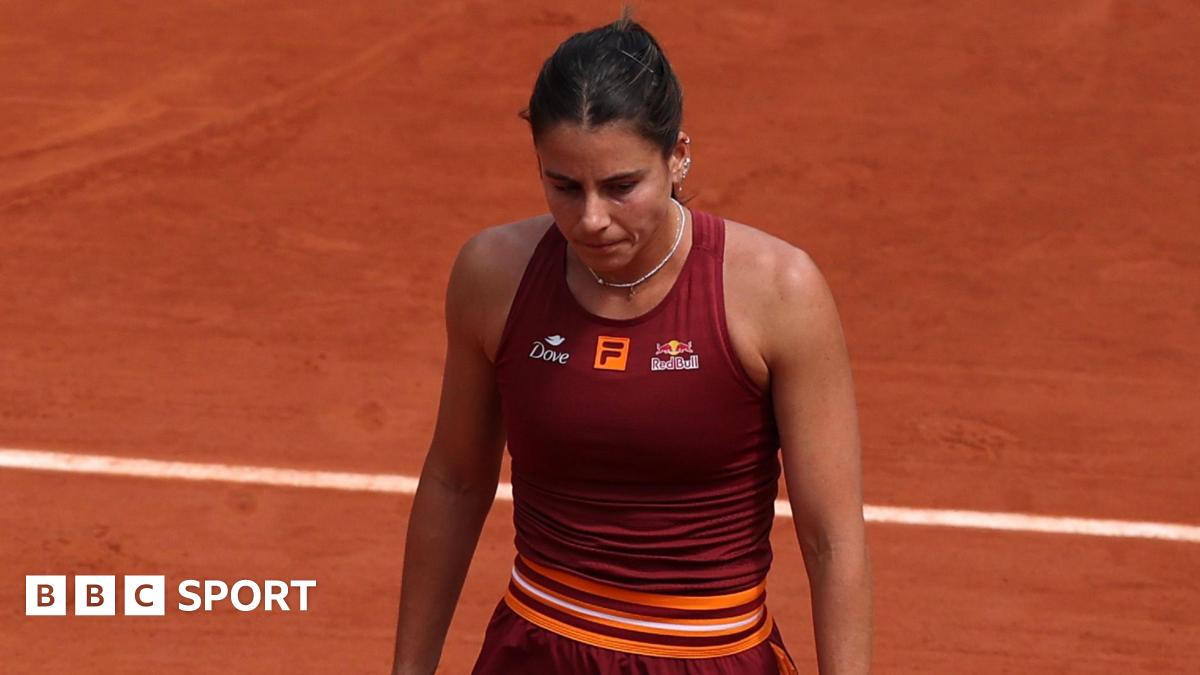 French Open 2025: Emma Navarro out in first round with 6-0 6-1 defeat