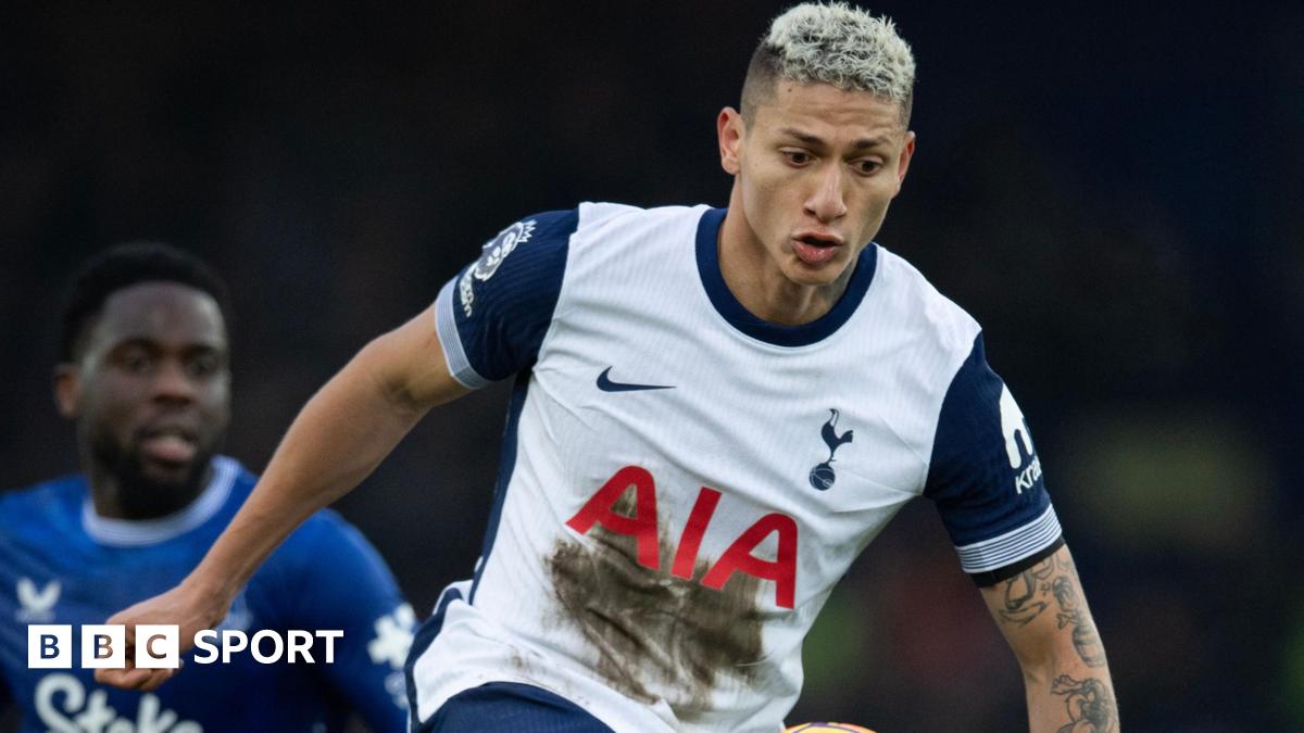Richarlison: Everton boss David Moyes says ‘zero truth’ in reports of interest in Tottenham striker