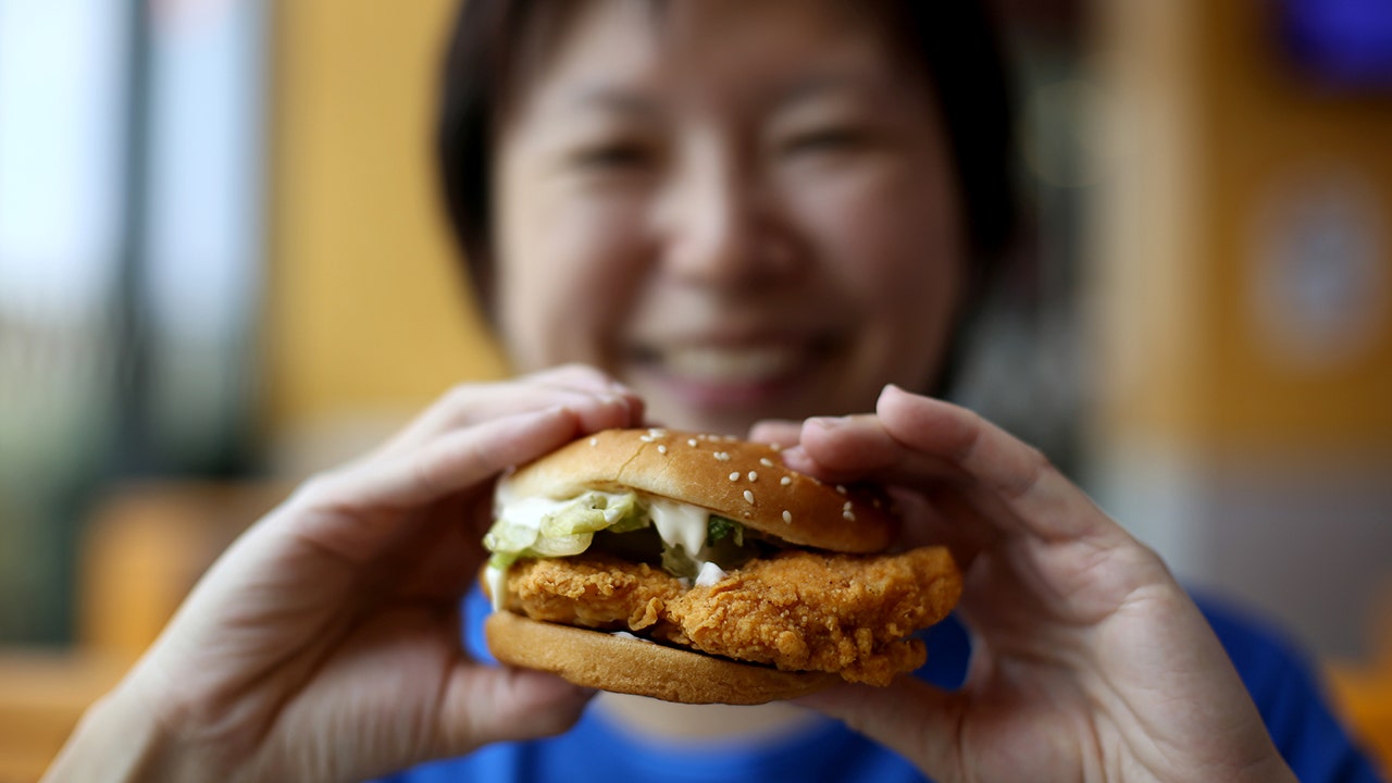 America’s burger preferences shift as chicken burgers outpace beef nationwide