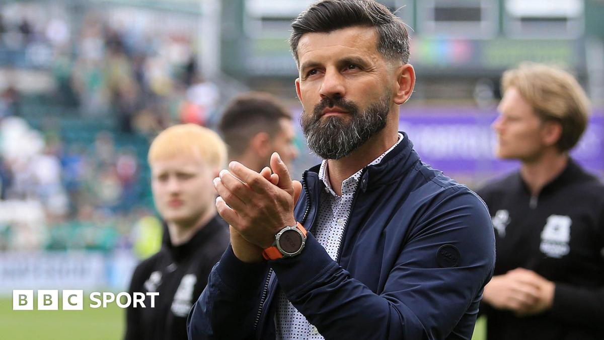 Miron Muslic: Plymouth Argyle head coach to leave club