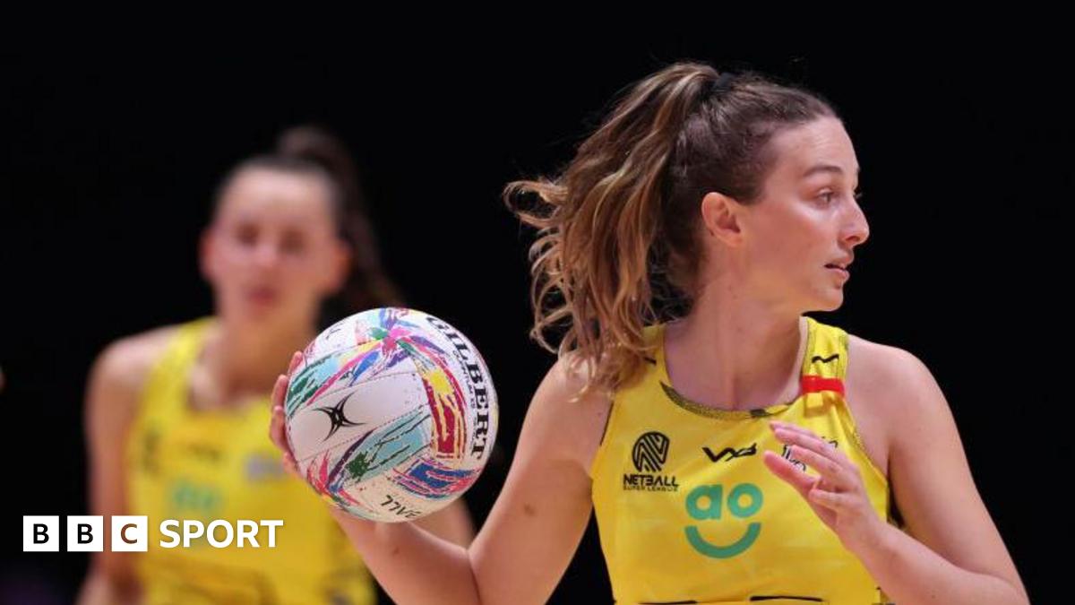 Netball Super League: Manchester Thunder beat Cardiff Dragons to secure top-four spot