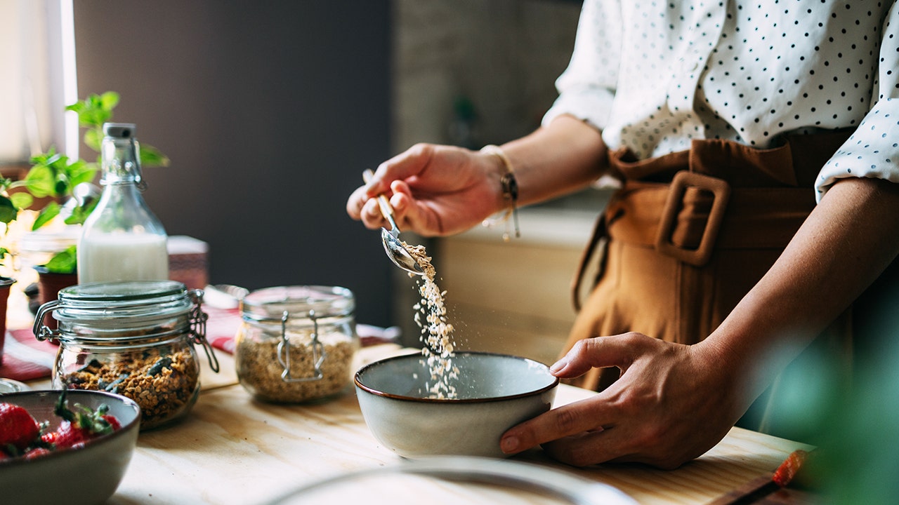 Nutritionist shares simple, no-nonsense ways to increase your daily fiber intake