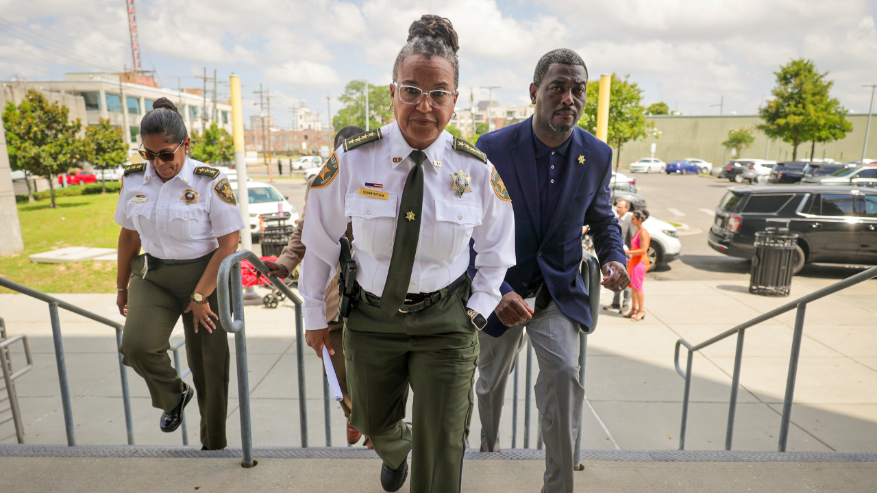 Democrat lawmakers call for Orleans Parish Sheriff to resign after 10 inmates escape
