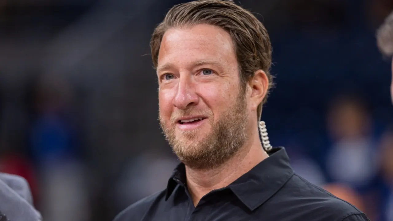 Dave Portnoy defends Angel Reese criticism, says ESPN makes Caitlin Clark rivalry about race