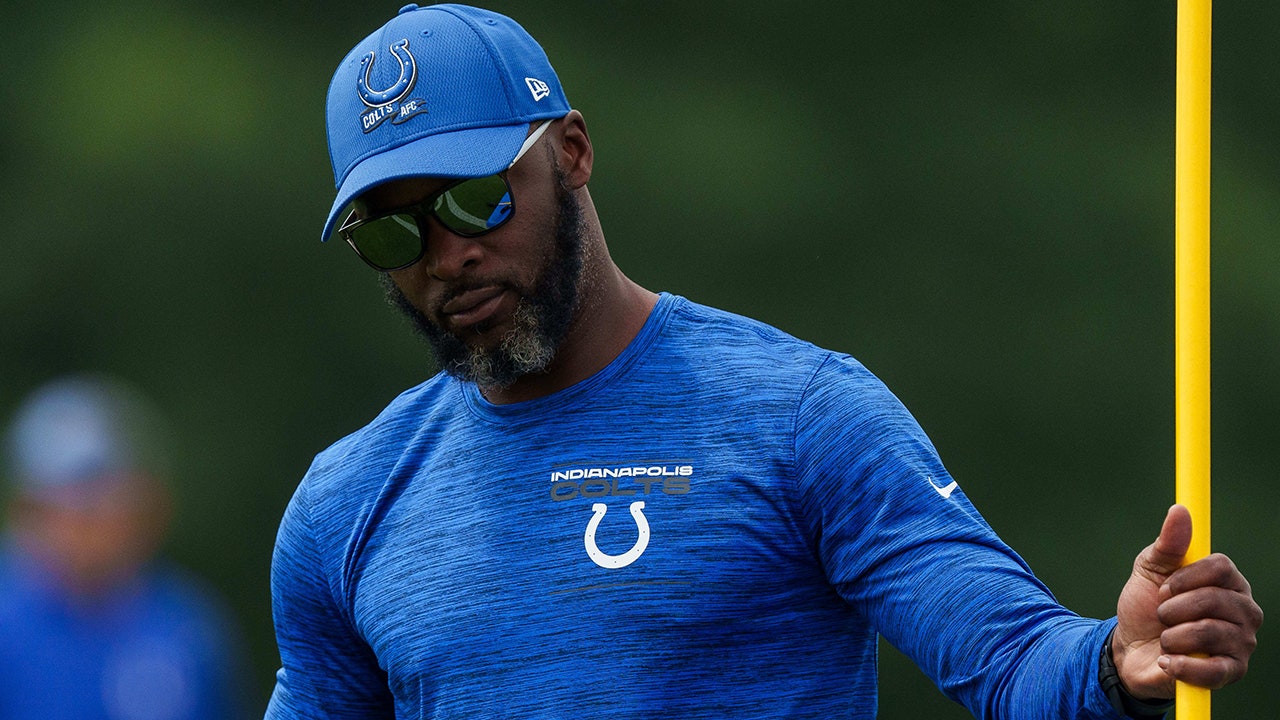 Colts great Reggie Wayne fights back tears remembering Jim Irsay’s legacy