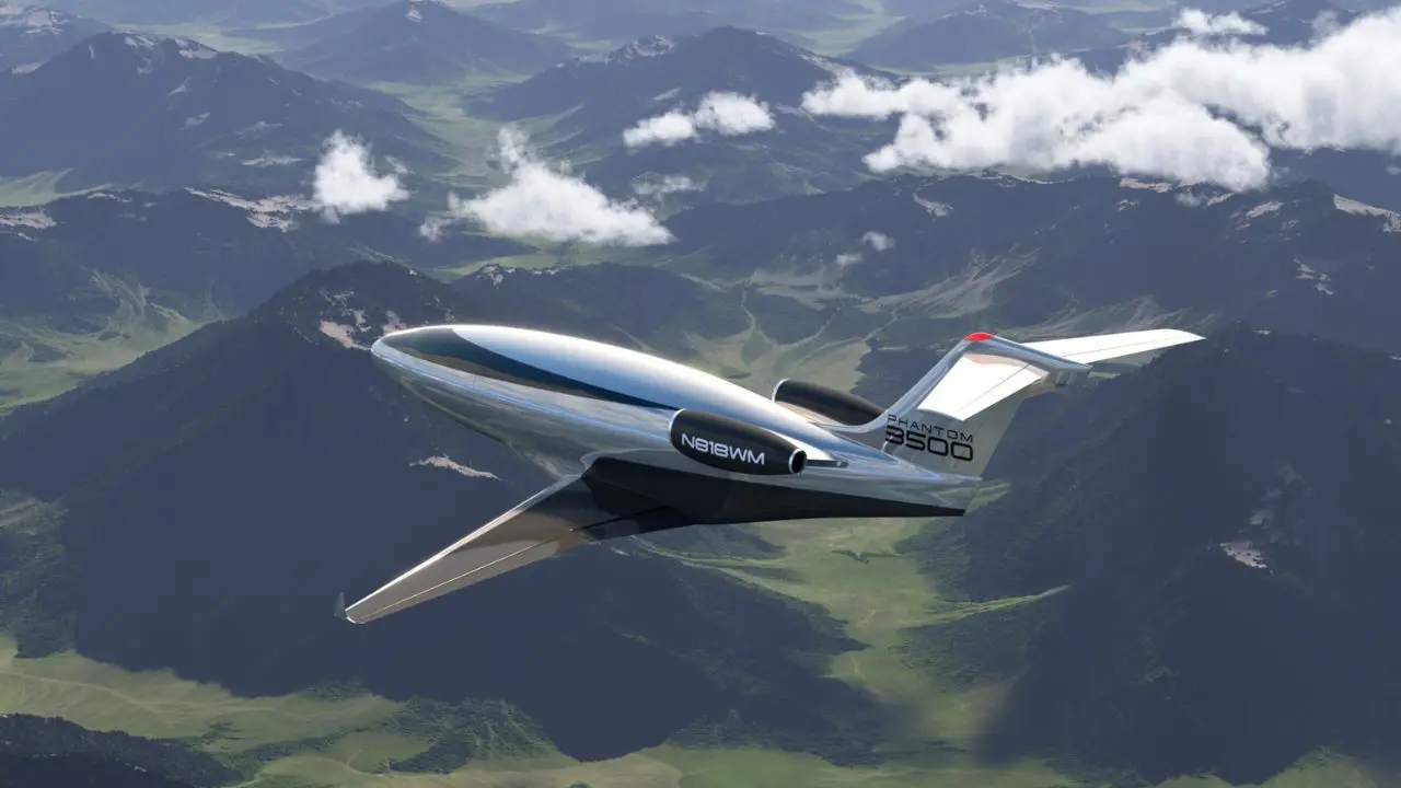 Phantom 3500 windowless jet replaces windows with panoramic digital screens