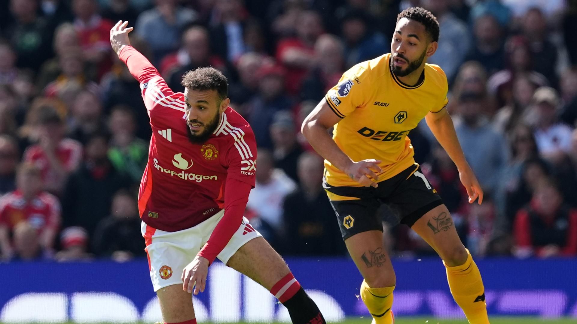 David Beckham criticises on-tour Man United players: ‘Not acceptable’