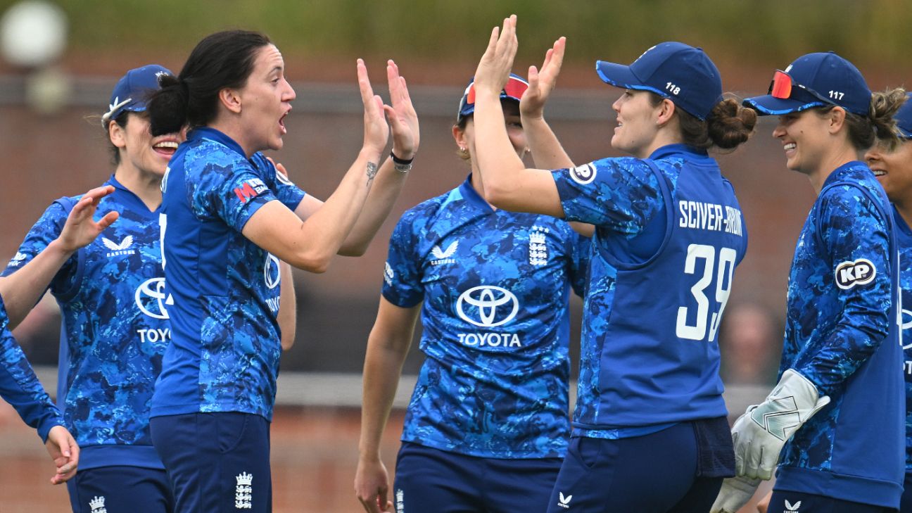 England brace for tougher times after perfect start to Charlotte Edwards era
