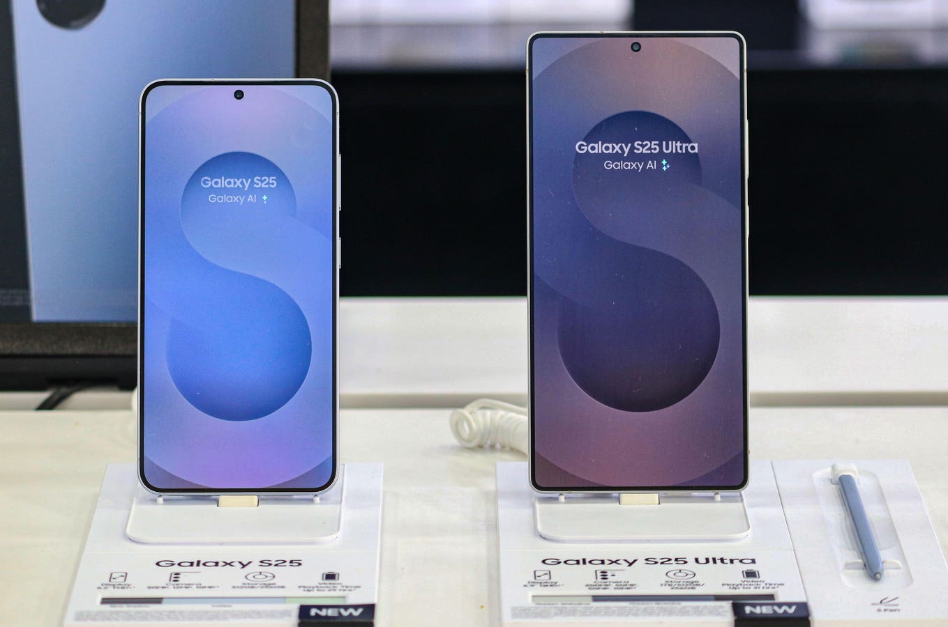 Samsung Suddenly Raises Trade-In Prices In Rare New Offer
