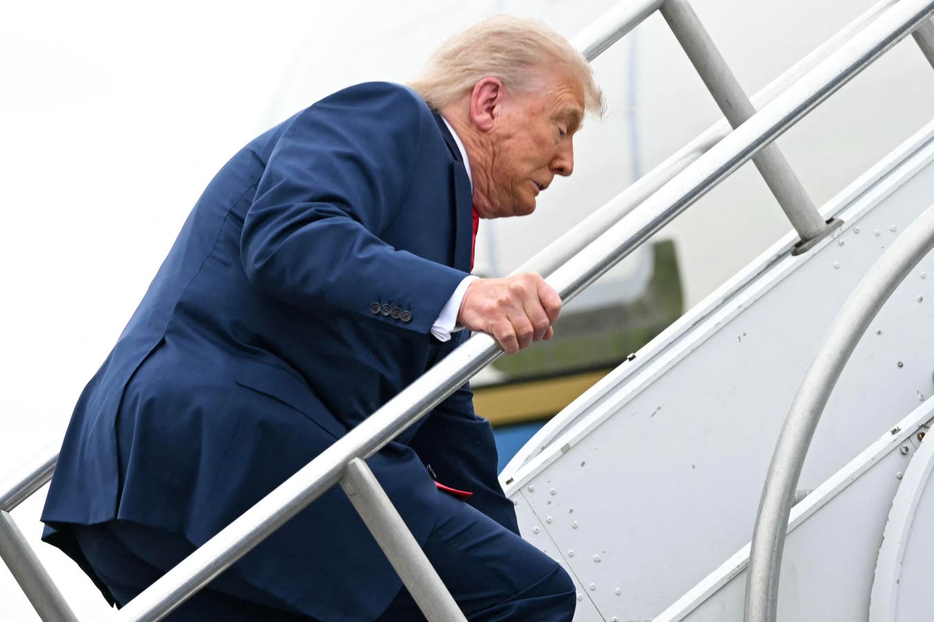 Latest Social Media Conspiracy Theory Suggests Trump Wears A Leg Brace