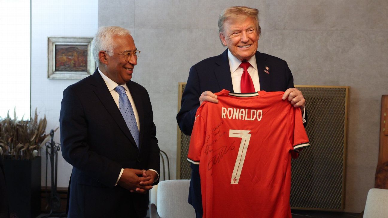 Donald Trump gifted signed Cristiano Ronaldo Portugal shirt