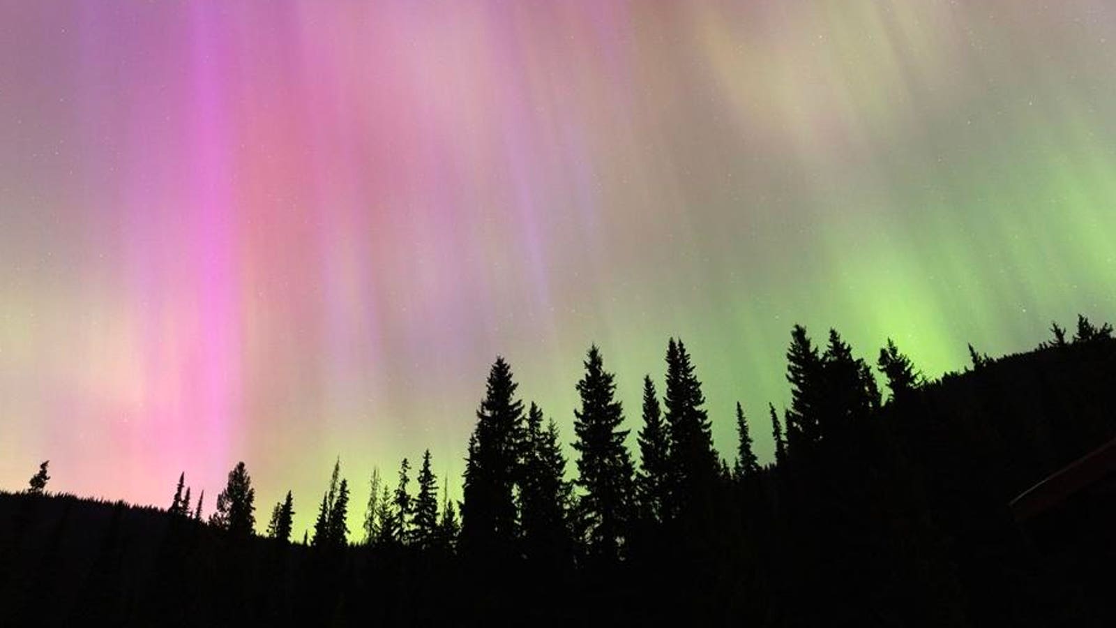 10 States May See Aurora On Tuesday During Geomagnetic Storm