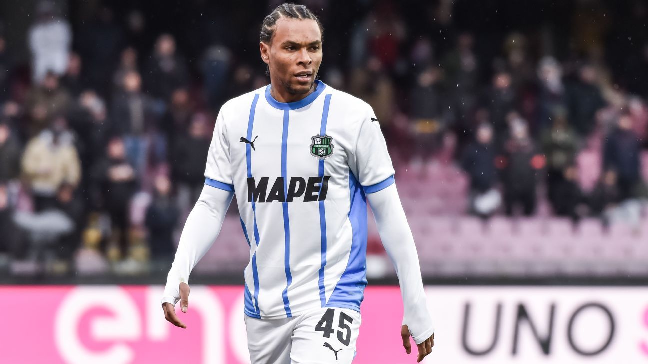 Sunderland eye Sassuolo winger Armand Laurienté – source